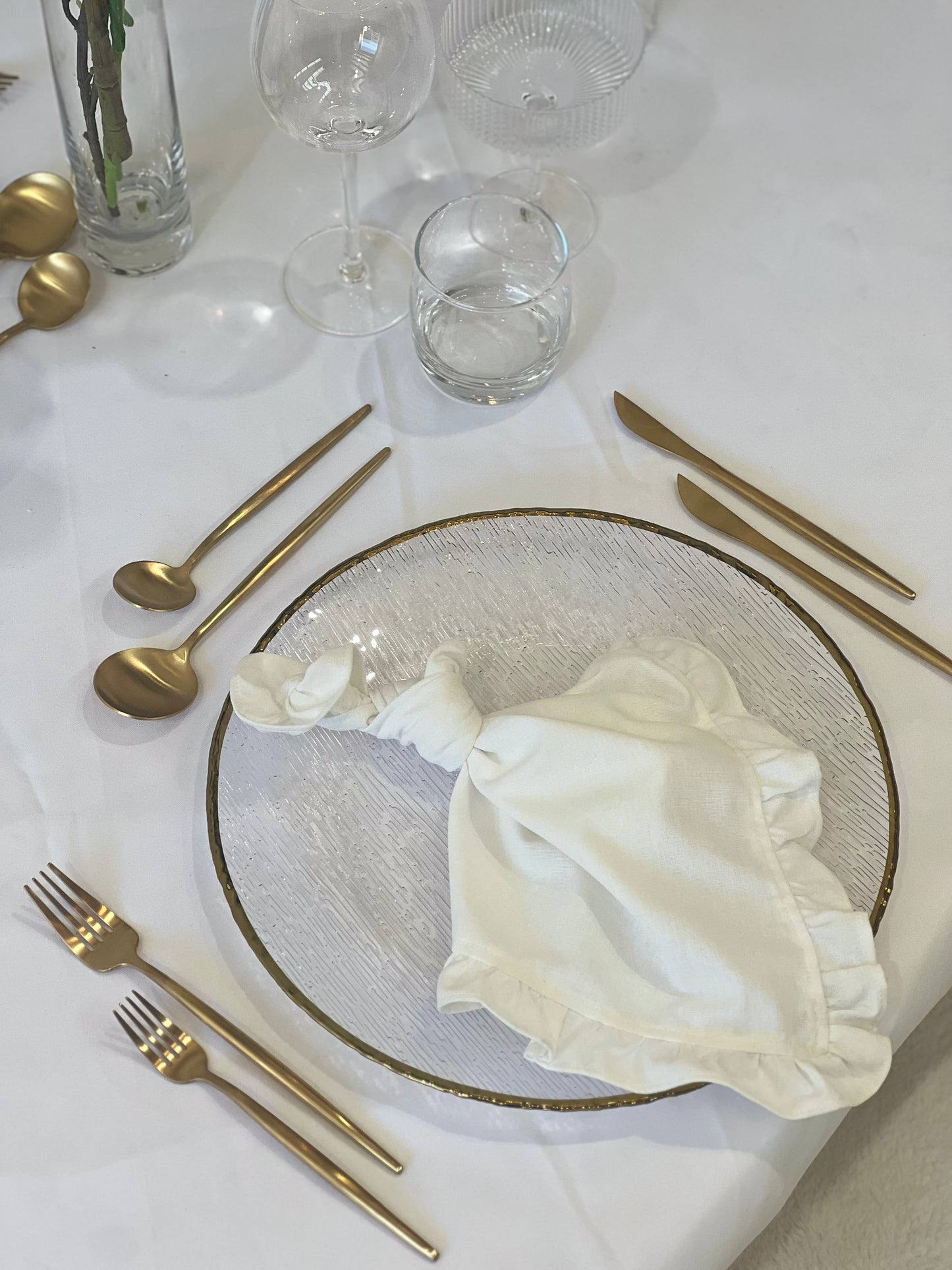 Oyster Glass Plate 13"